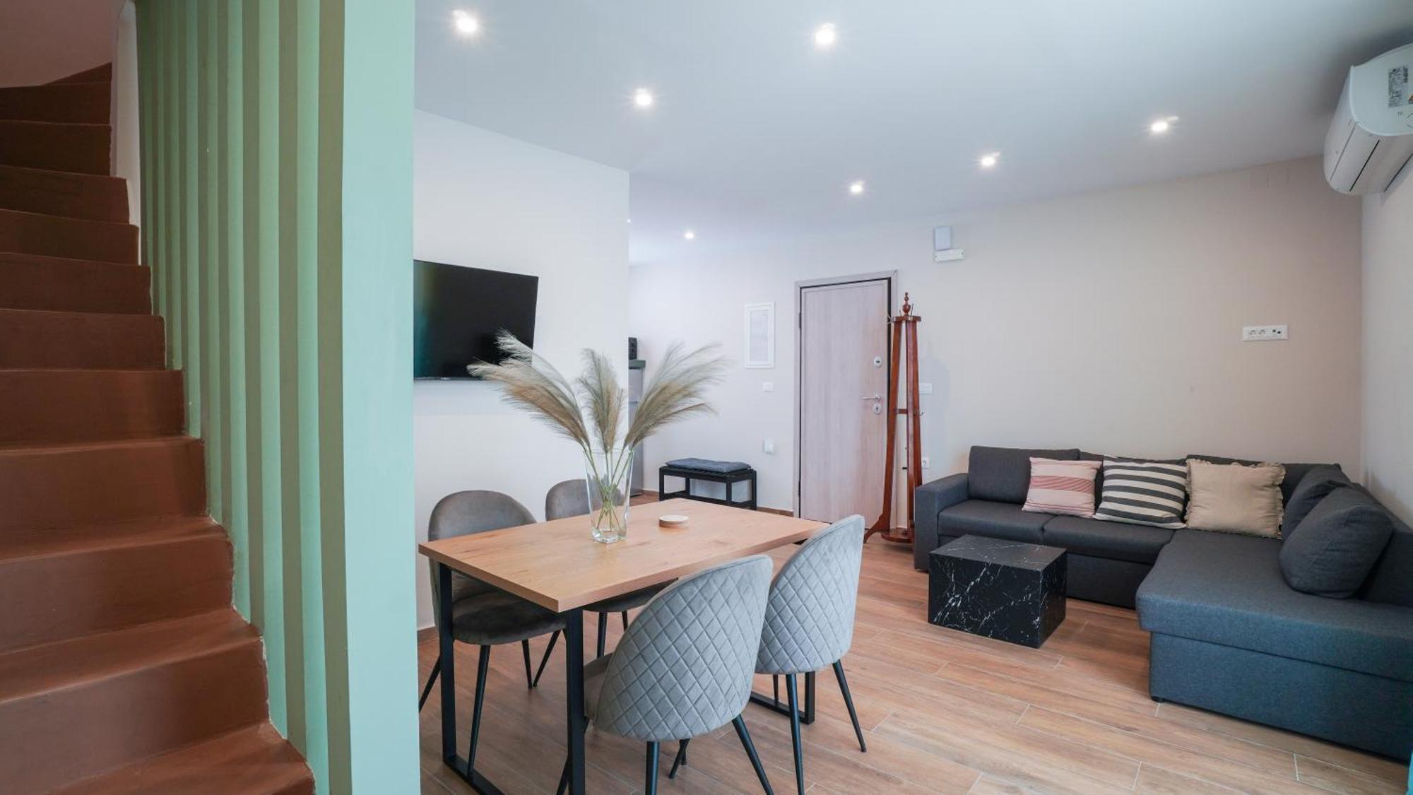 Odyssey Residences 2 干尼亞 外观 照片