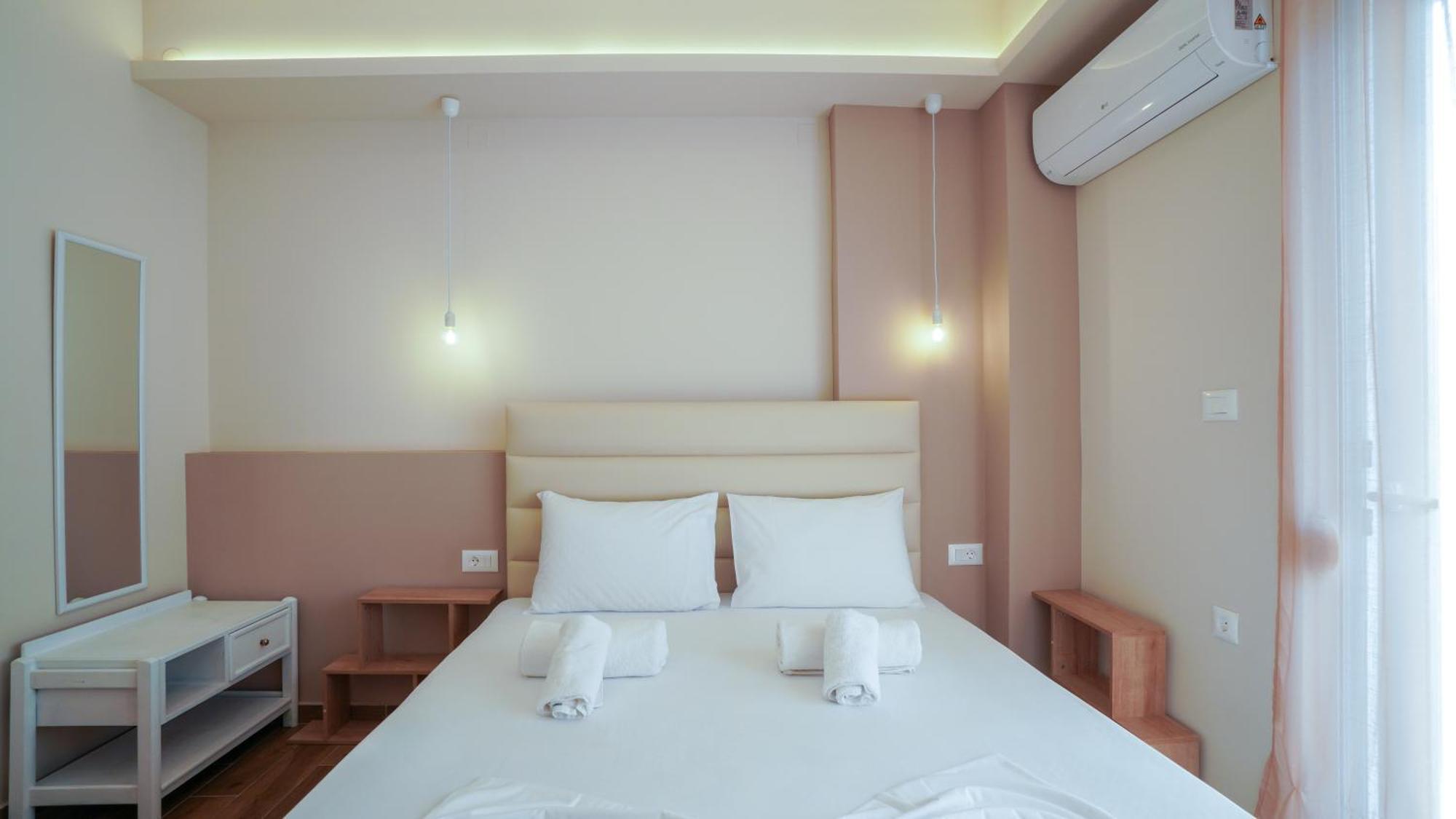 Odyssey Residences 2 干尼亞 外观 照片