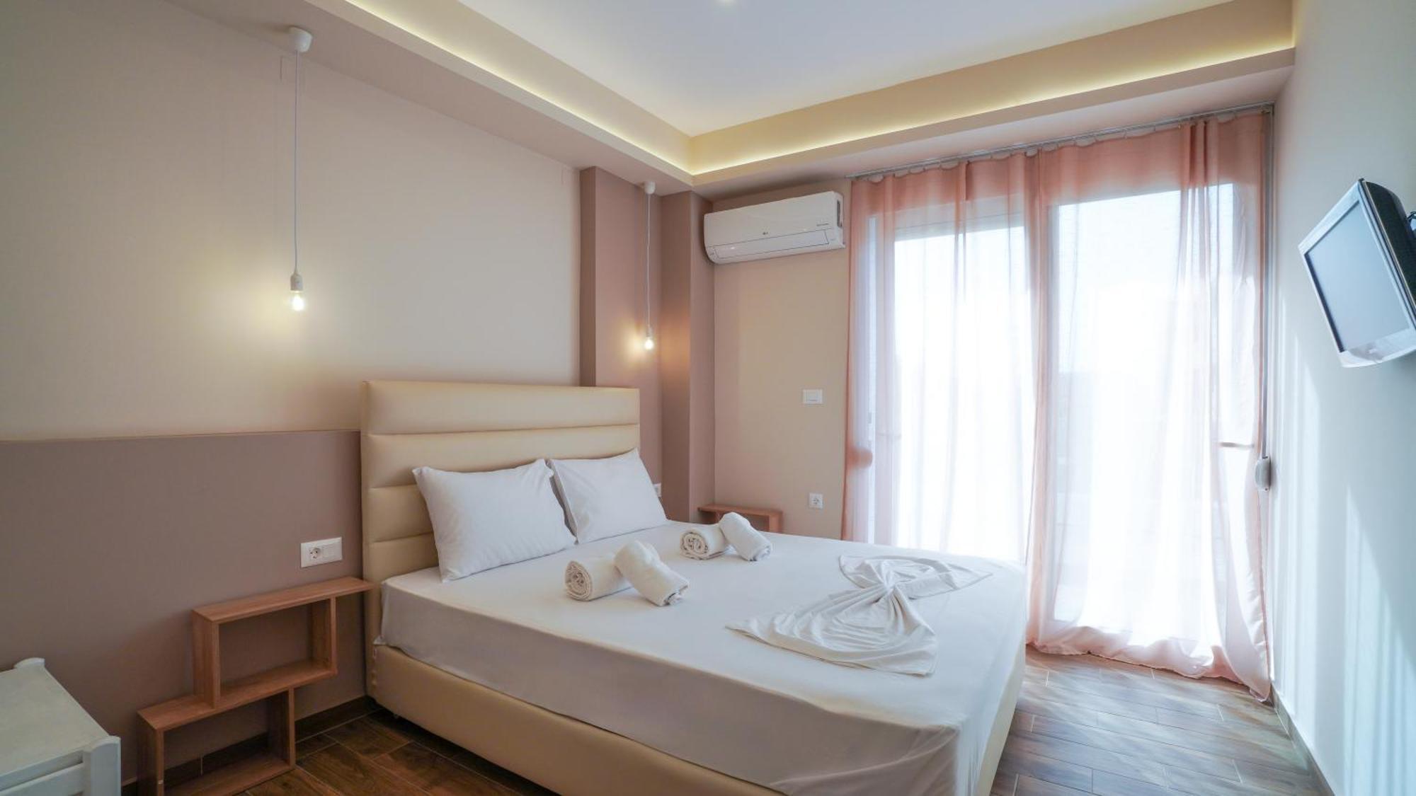 Odyssey Residences 2 干尼亞 外观 照片